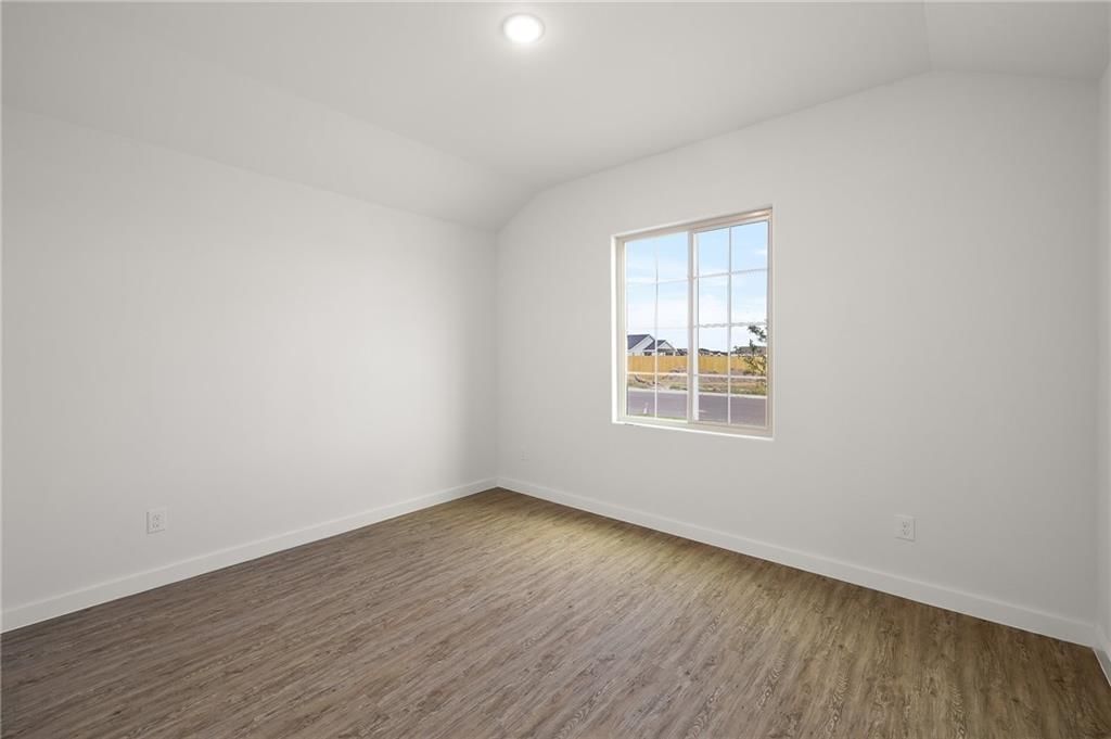 1648 Grayhawk Drive — photo 16