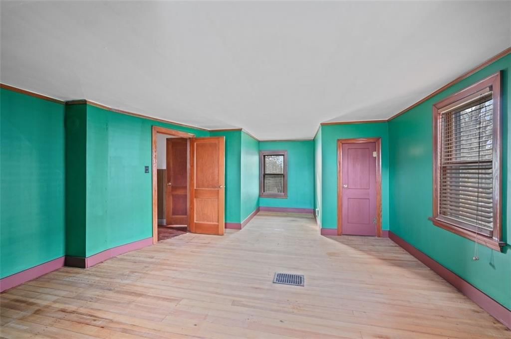 901 Metropolitan Avenue — photo 13