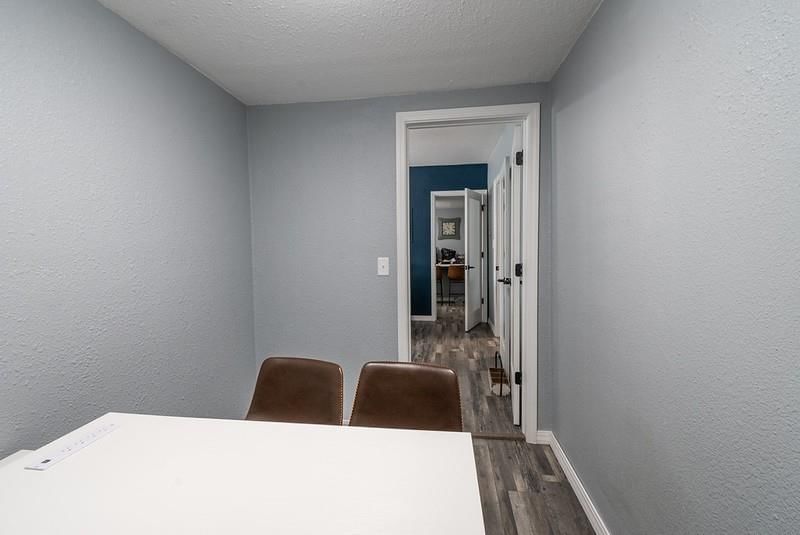 1013 W 11th Street — photo 8