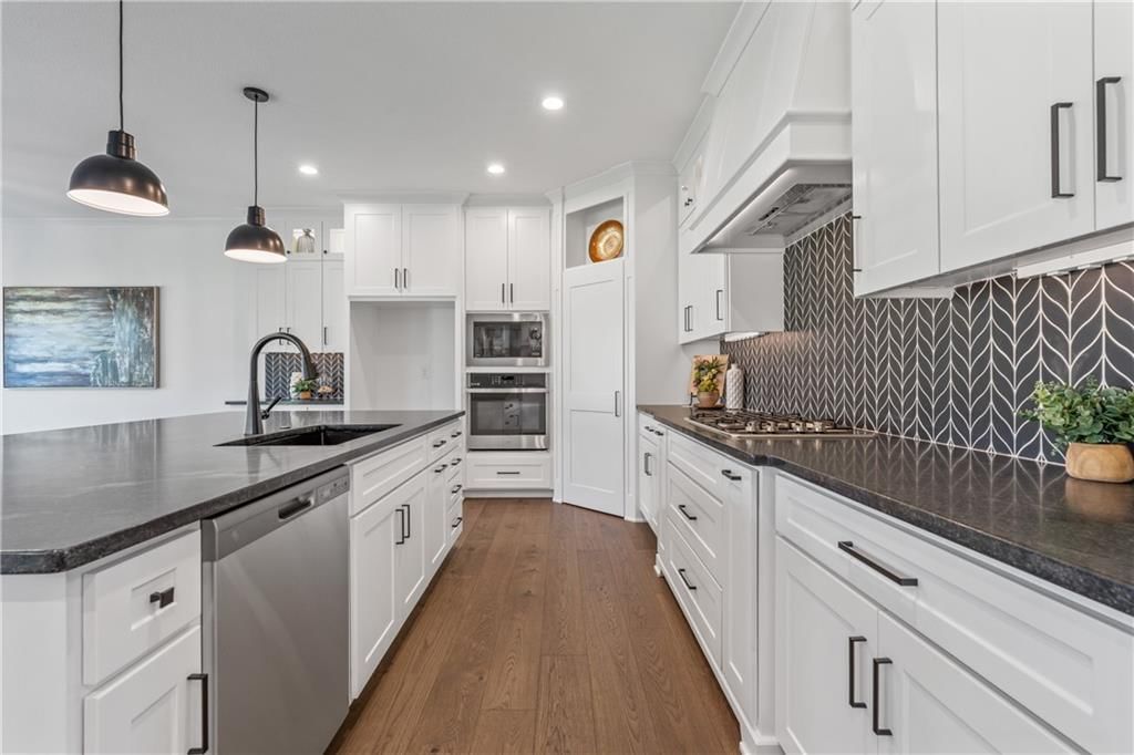 4548 NE Sherwood Drive — photo 11