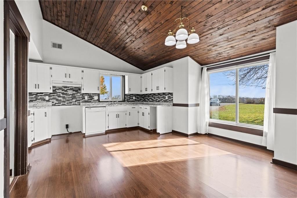 1306 E Hubach Hill Road — photo 9