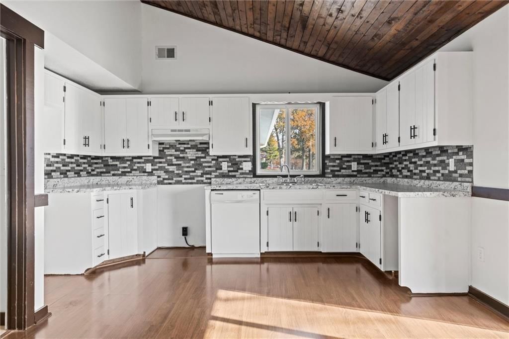 1306 E Hubach Hill Road — photo 11