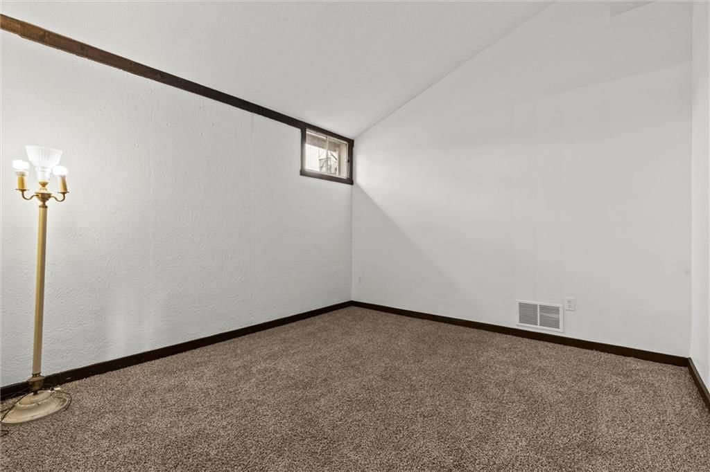 1306 E Hubach Hill Road — photo 26