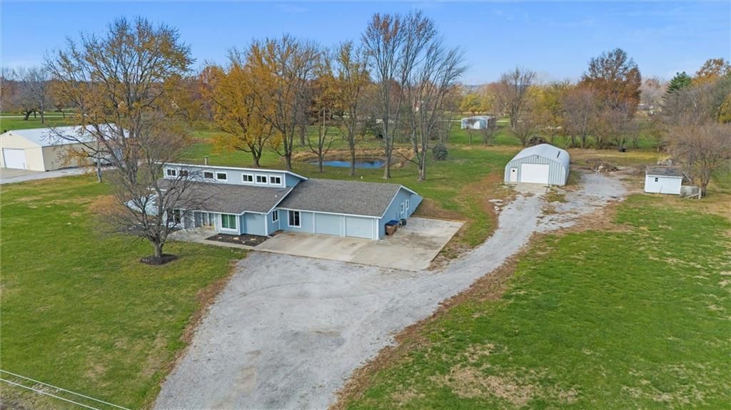 1306 E Hubach Hill Road — photo 36