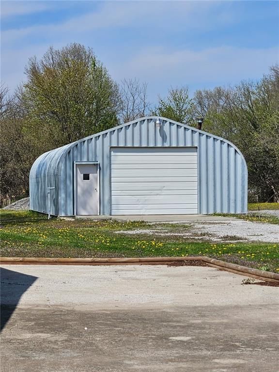 1306 E Hubach Hill Road — photo 43