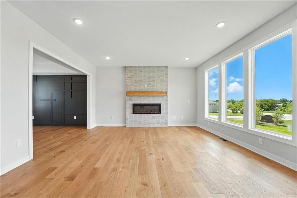 1937 SW Hightown Drive — photo 5