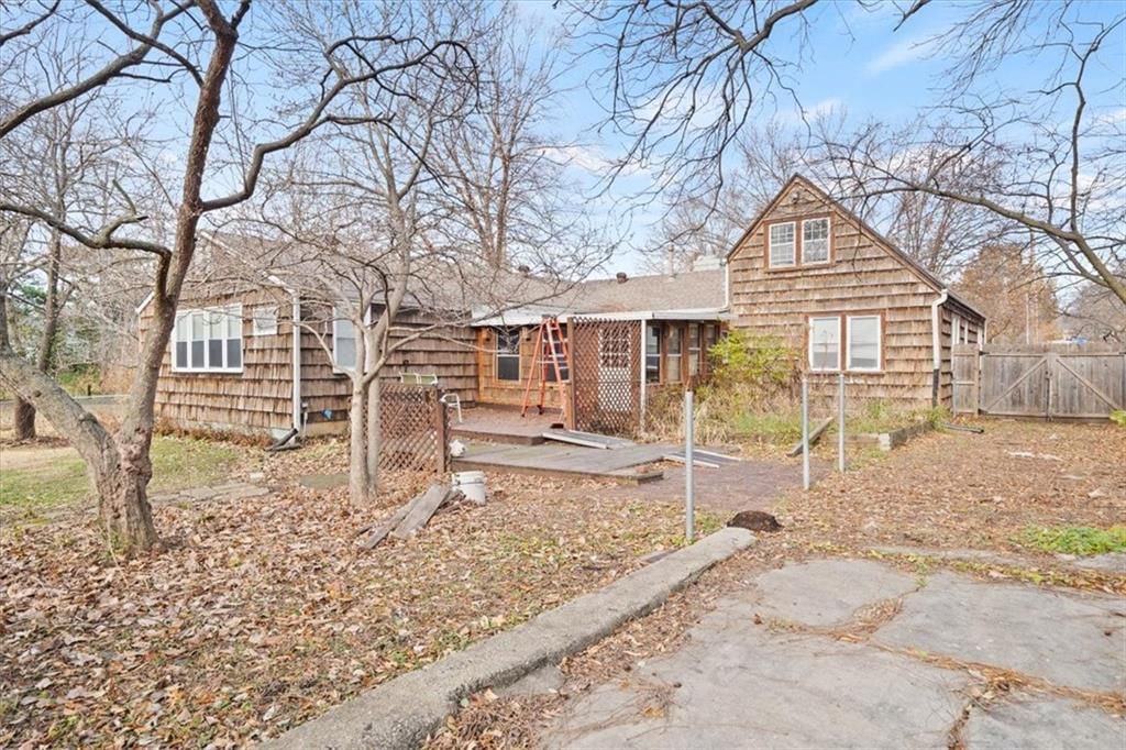 8117 W 61st Street — photo 5