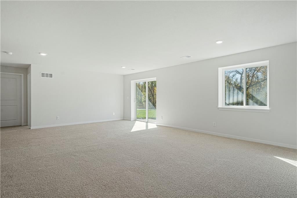 612 Marie Court — photo 36