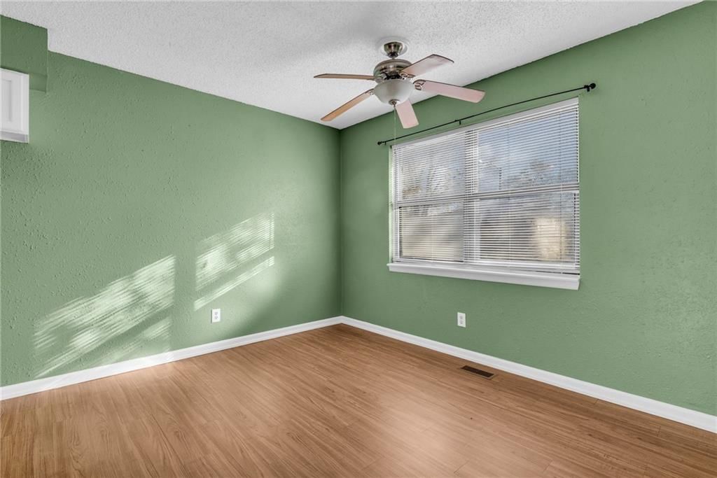 104 W McDonald Street — photo 7