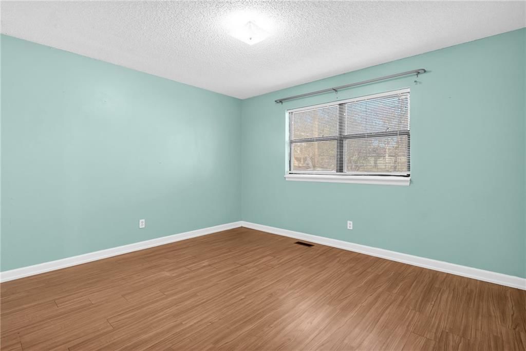 104 W McDonald Street — photo 18