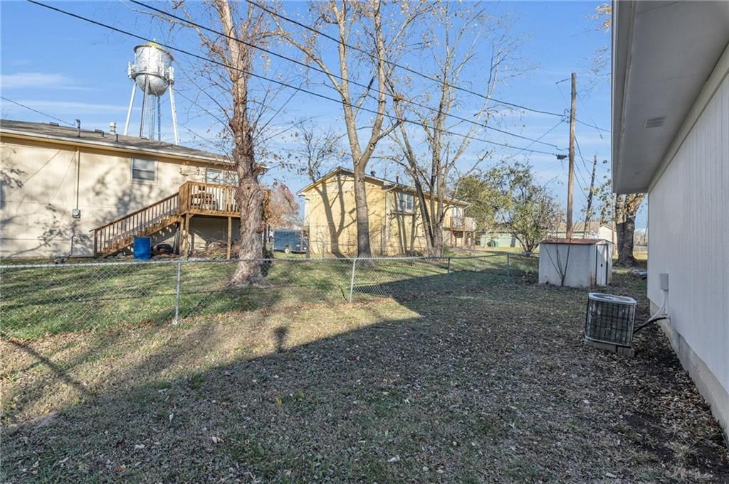 104 W McDonald Street — photo 21