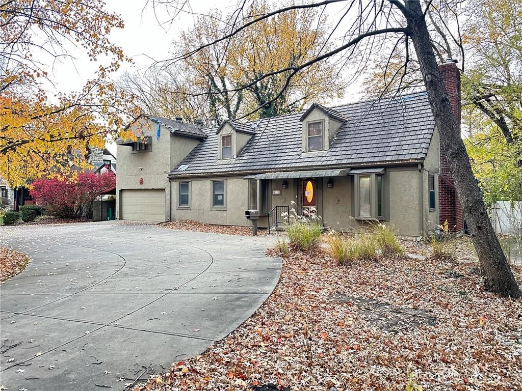8120 Lee Boulevard — photo 2