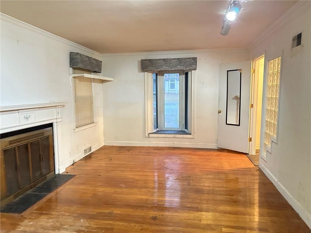 8120 Lee Boulevard — photo 11