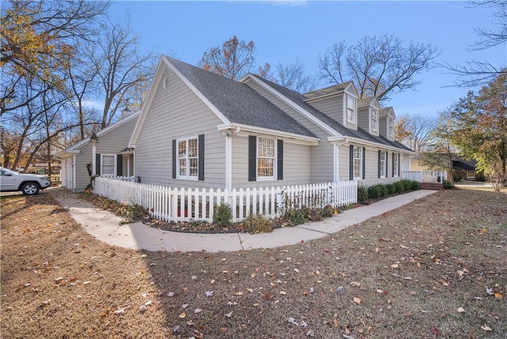 401 Taylor Road — photo 3