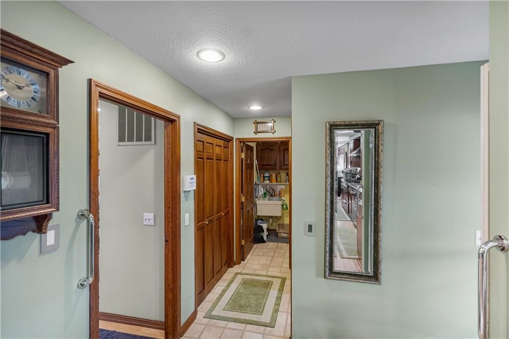 401 Taylor Road — photo 42