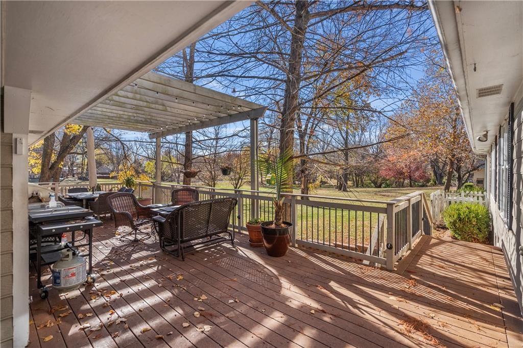 401 Taylor Road — photo 82