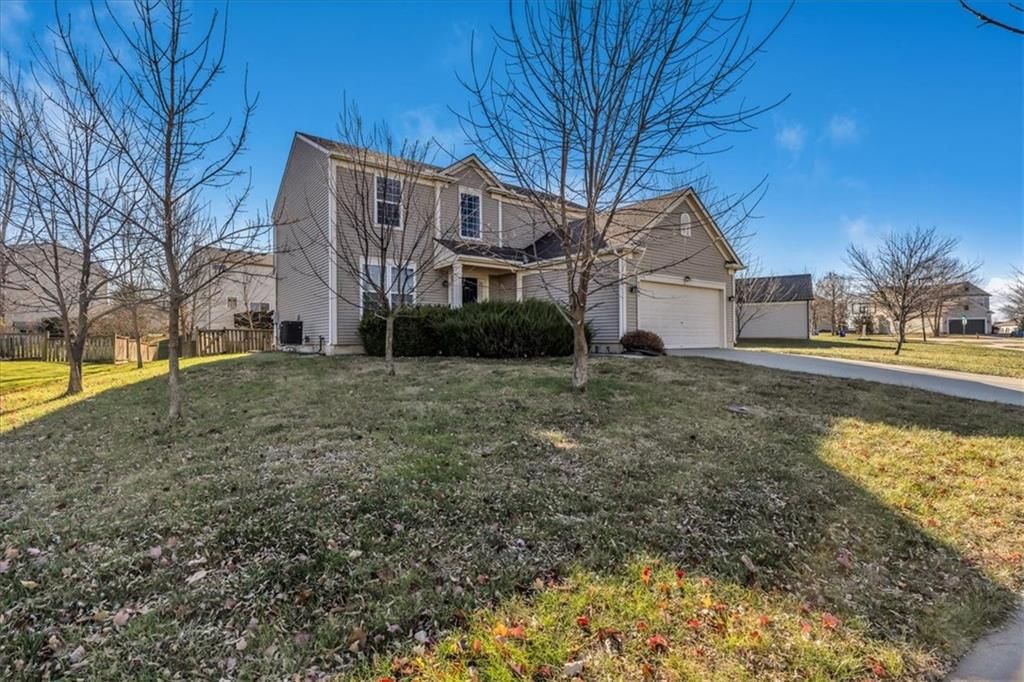 8741 Sunray Drive — photo 2