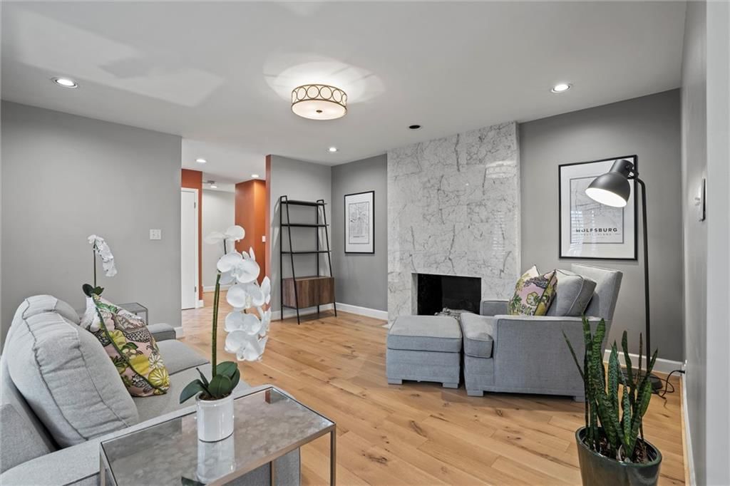 2101 W 70th Street — photo 6
