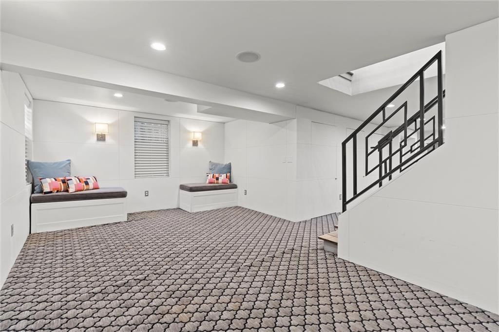 2101 W 70th Street — photo 33