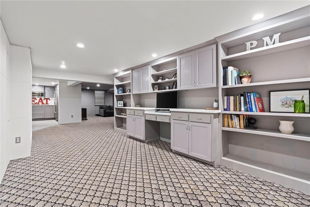 2101 W 70th Street — photo 34