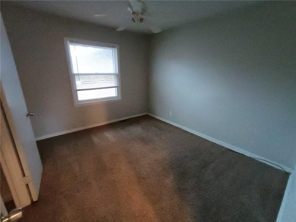 Photo 11 of 16 - 6204 Fairlane Drive