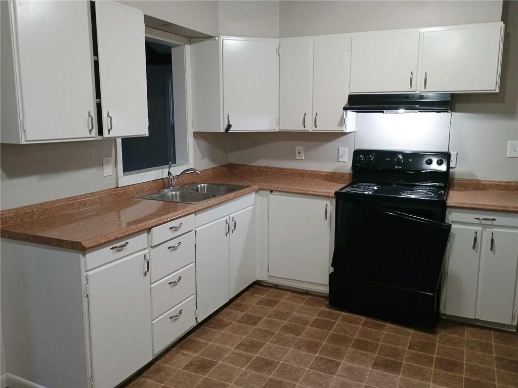 Photo 12 of 16 - 6204 Fairlane Drive