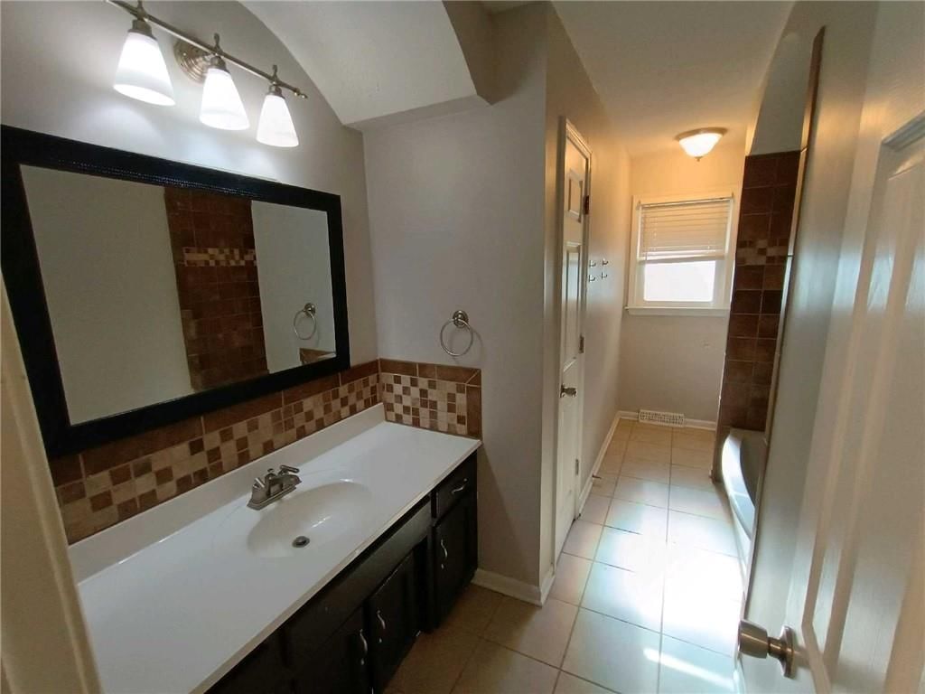 501 NE 113th Street — photo 13