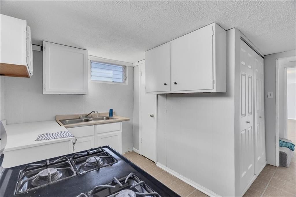1740 BRISTOL Avenue — photo 15