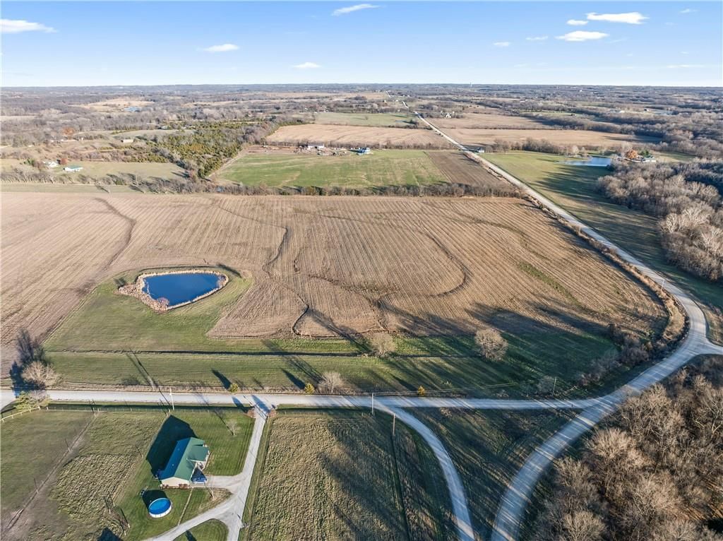 299th and Oak Grove Road — photo 8