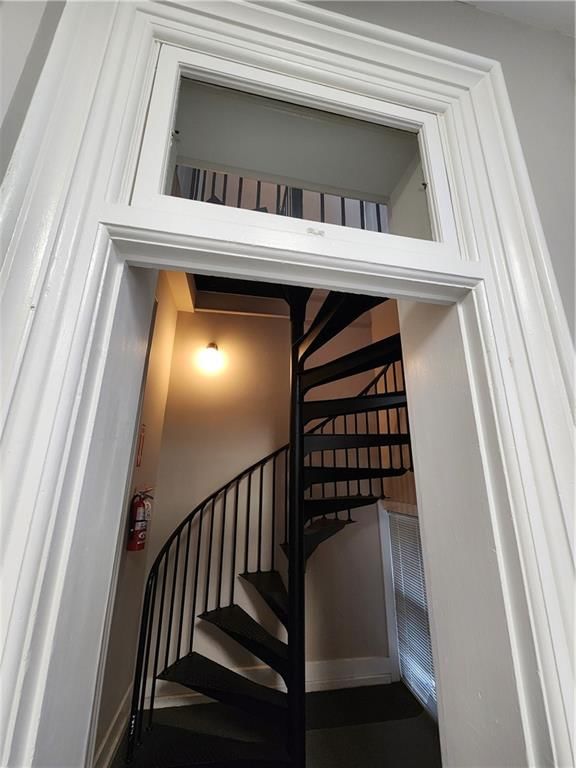 1070 Washington Street — photo 12
