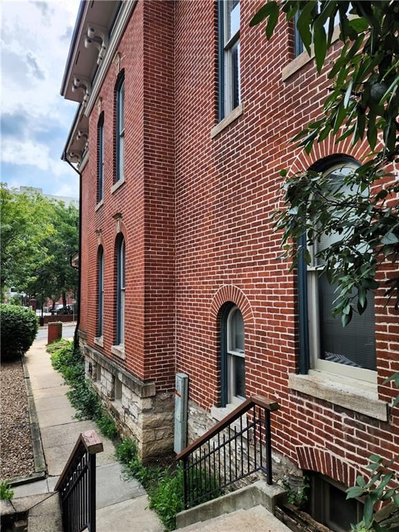 1070 Washington Street — photo 20