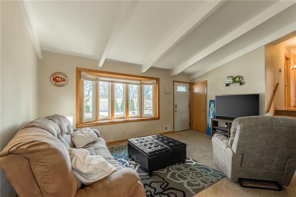 6308 N Woodland Avenue — photo 6