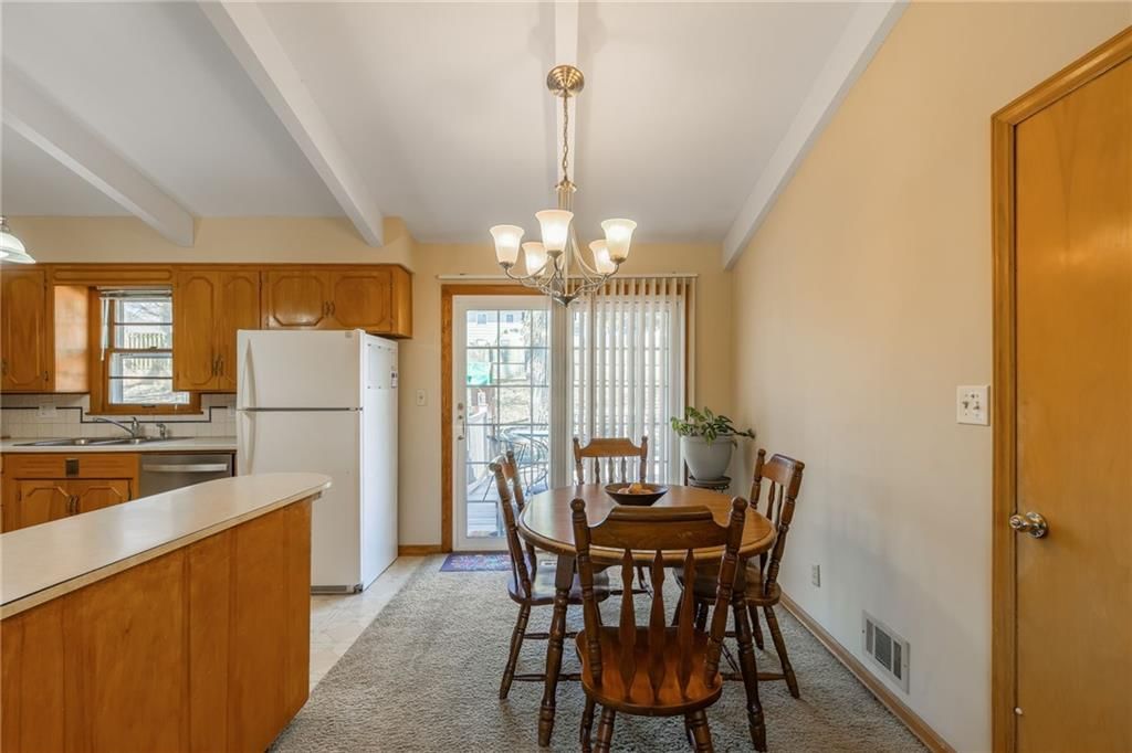 6308 N Woodland Avenue — photo 8