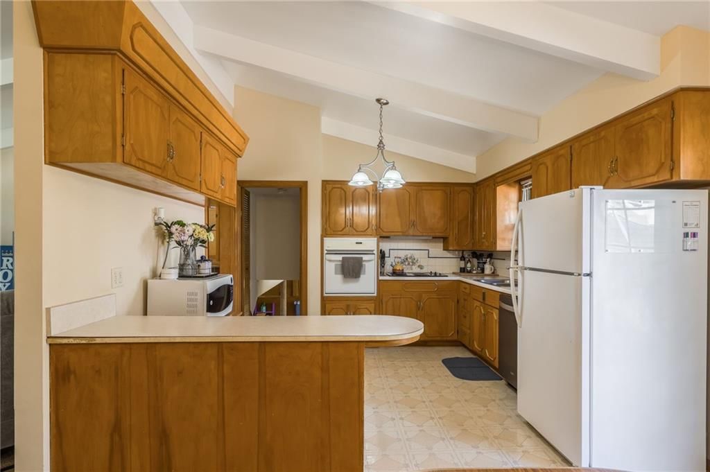6308 N Woodland Avenue — photo 9