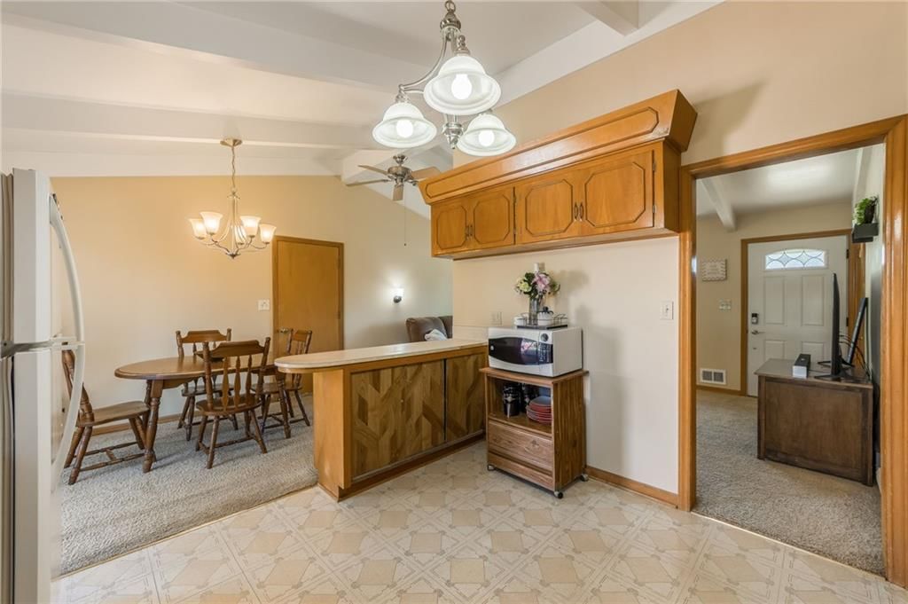 6308 N Woodland Avenue — photo 11