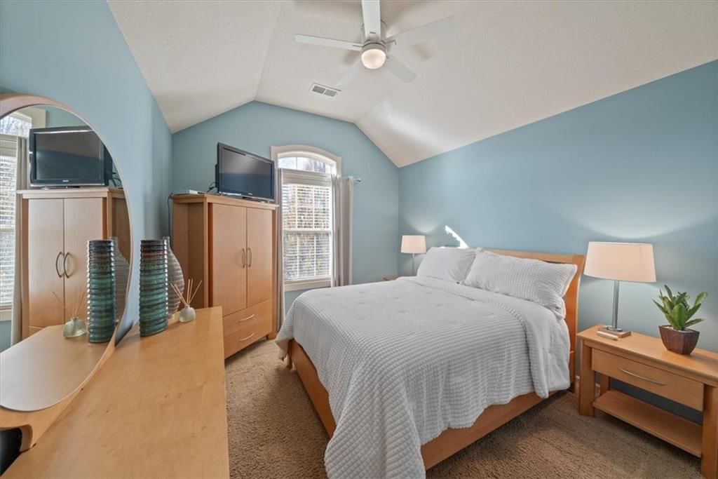 15533 England Street — photo 34