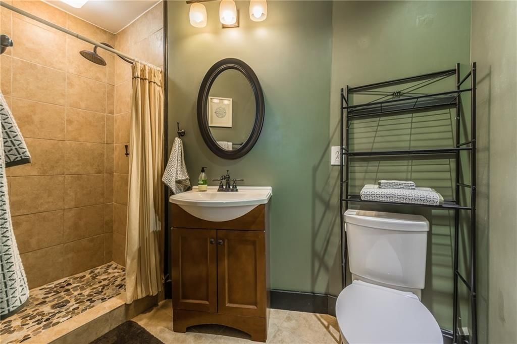 2607 Lexington Avenue — photo 29