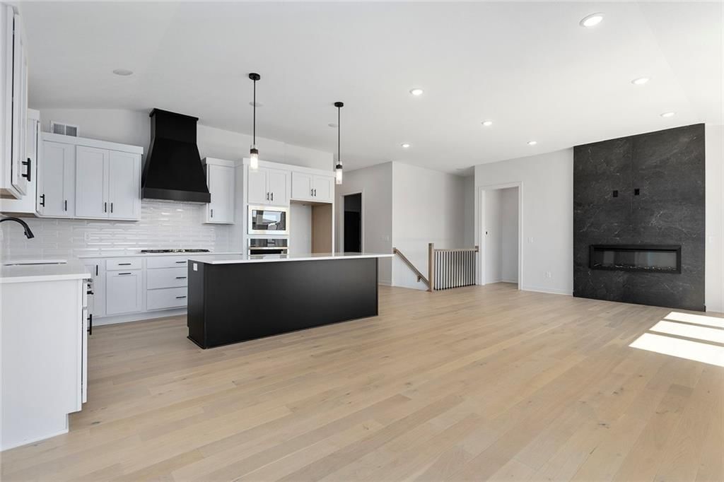 13457 W 177th Street — photo 4