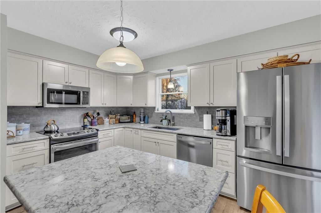 1210 W 29th Court — photo 5