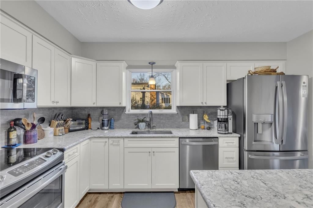 1210 W 29th Court — photo 8
