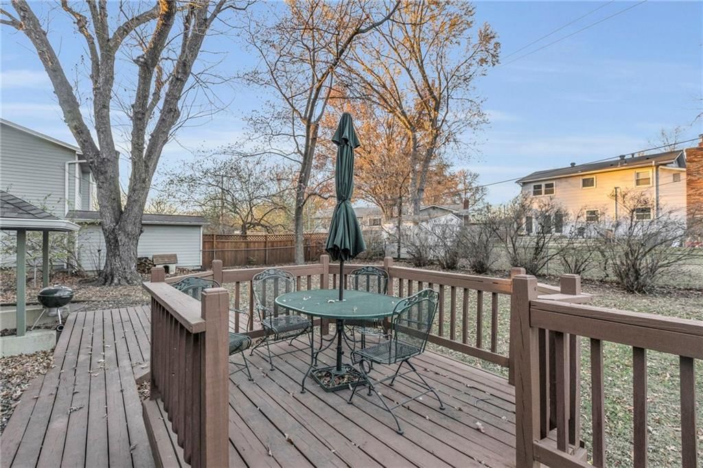 1210 W 29th Court — photo 38