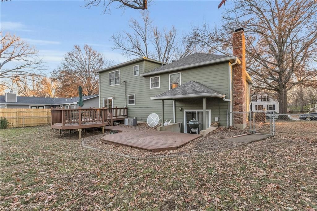 1210 W 29th Court — photo 40