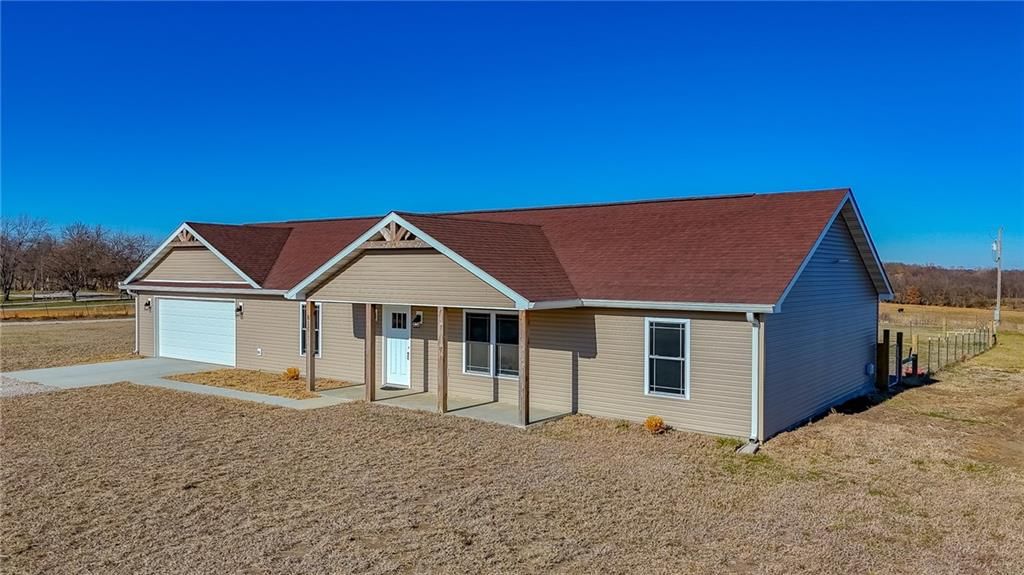 Photo 30 of 33 - 815 SW 520th Road