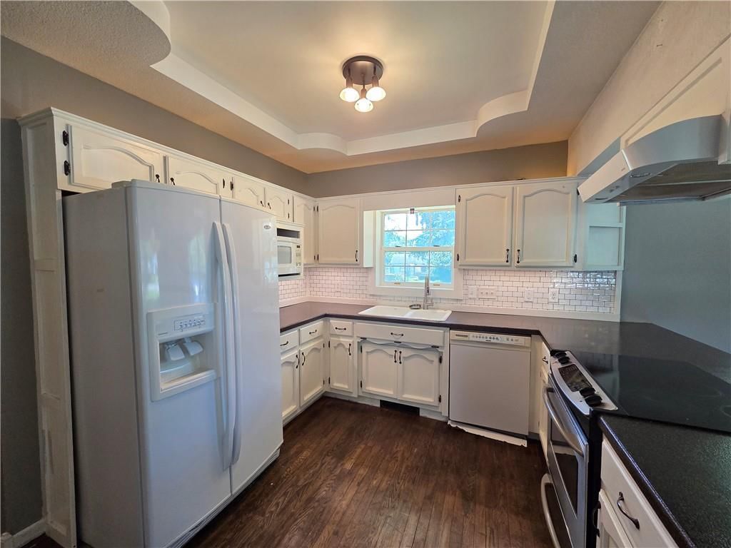 909 N Fulton Street — photo 8