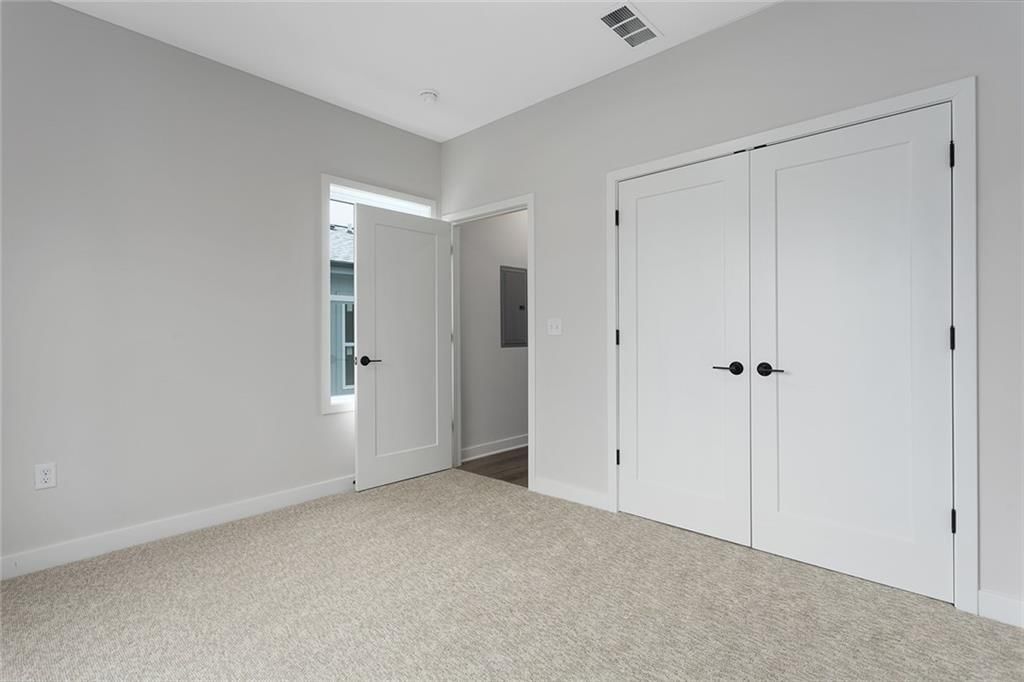4521 Forest Avenue — photo 35