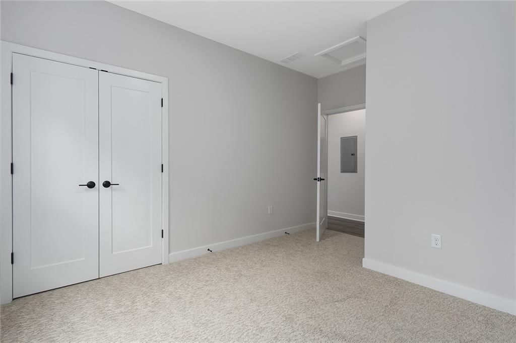 4521 Forest Avenue — photo 42