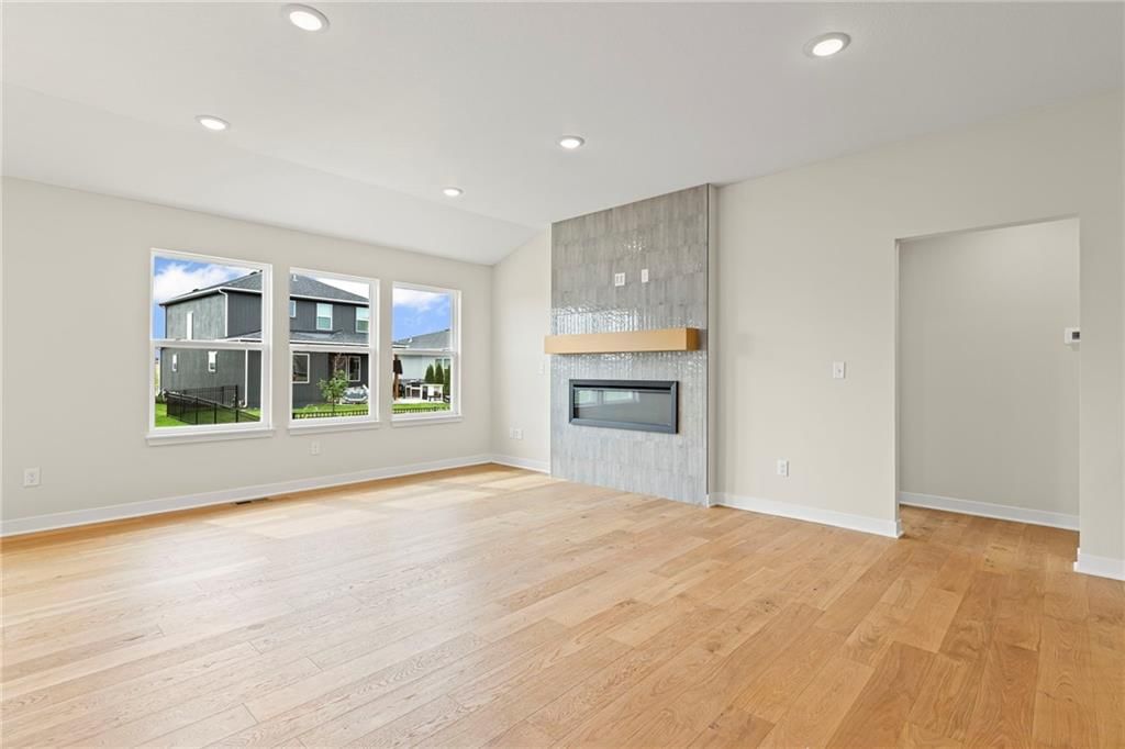 Photo 9 of 46 - 17752 Houston Street