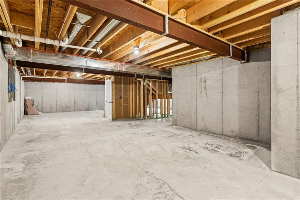 Photo 33 of 46 - 17752 Houston Street
