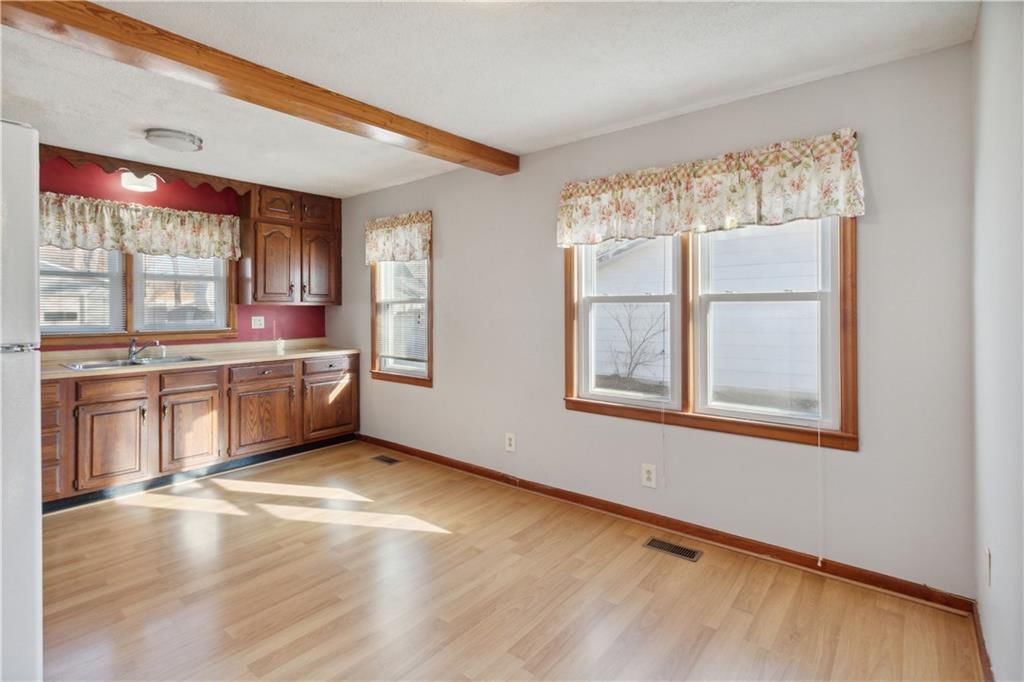 314 W 2nd Street — photo 7
