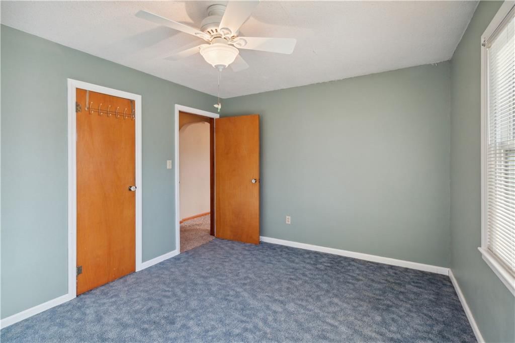 314 W 2nd Street — photo 11